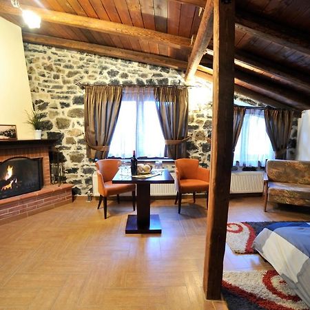 פלאיוס אגיוס אתנאסיוס Guesthouse Papastoikou מראה חיצוני תמונה
