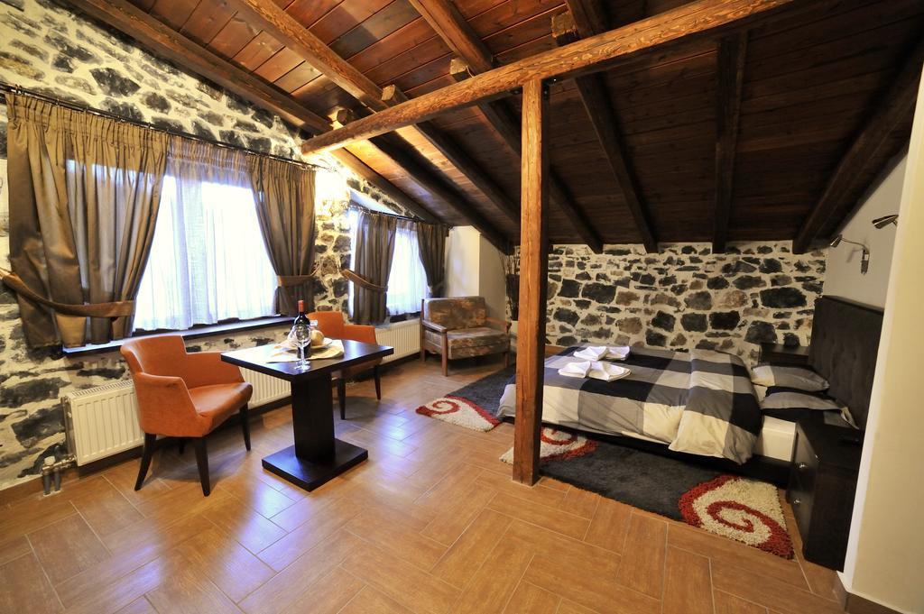 פלאיוס אגיוס אתנאסיוס Guesthouse Papastoikou מראה חיצוני תמונה