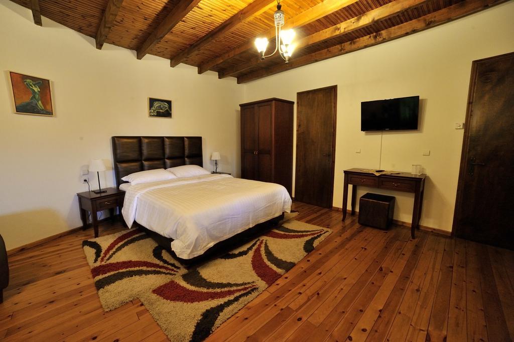 פלאיוס אגיוס אתנאסיוס Guesthouse Papastoikou מראה חיצוני תמונה